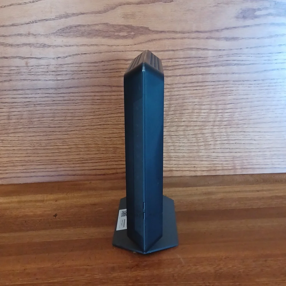 Netgear WiFi Cable Modem Router - Picture 2 of 6